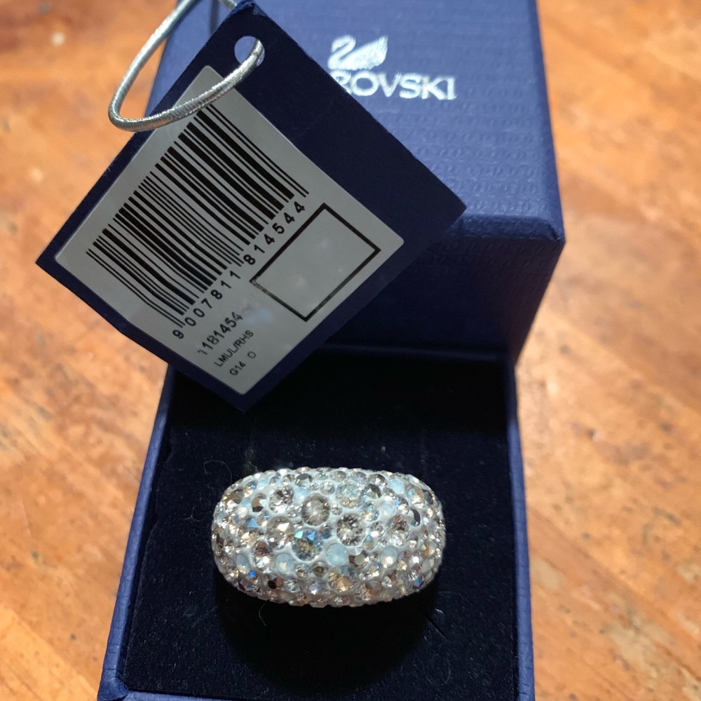 🆕Swarovski Mini Chic, Multi White SZ60